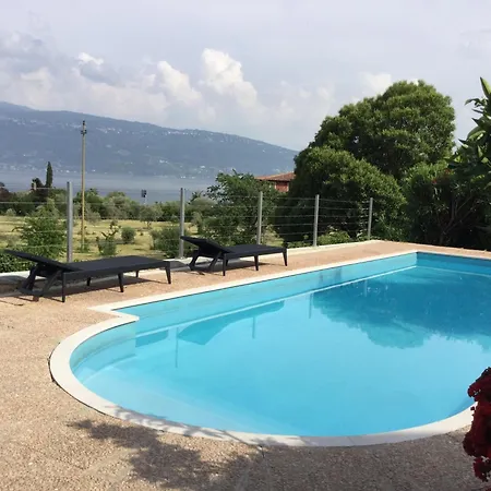 Corneghe With Pool Gargnano