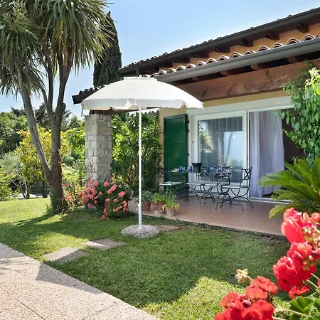 Villa Corneghe With Pool Gargnano