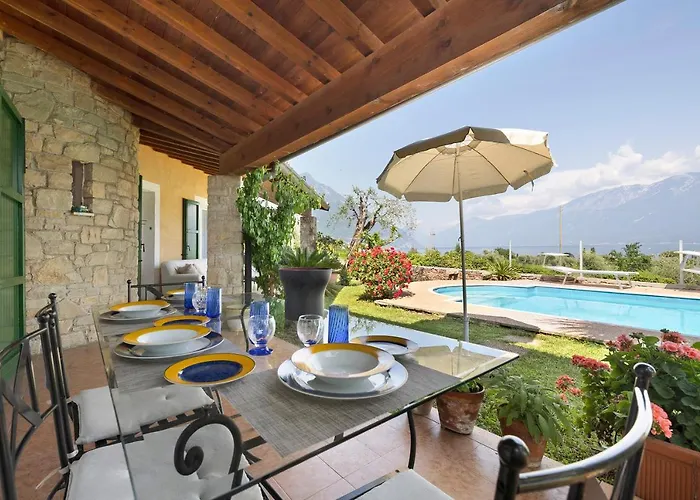Corneghe With Pool Vila Gargnano